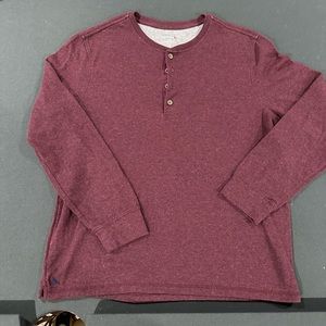 Untuckit. Maroon Henley - XL